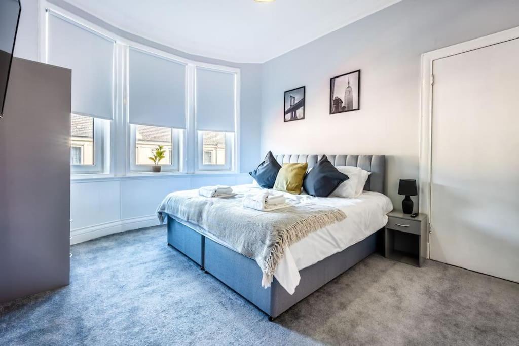 Kali Apartment - Spacious 3 Bed Apartment In Wishaw Wishaw  Luaran gambar